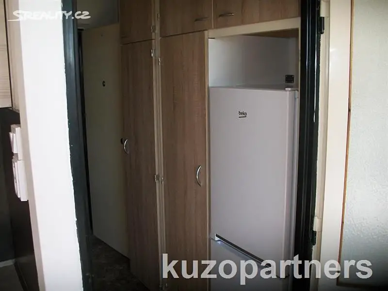 Pronájem bytu 1+kk 24 m², Počernická, Praha 10 - Malešice