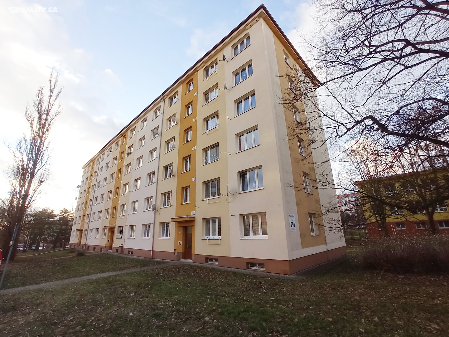 Pronájem bytu 2+1 53 m², Jaroslava Vrchlického, Most