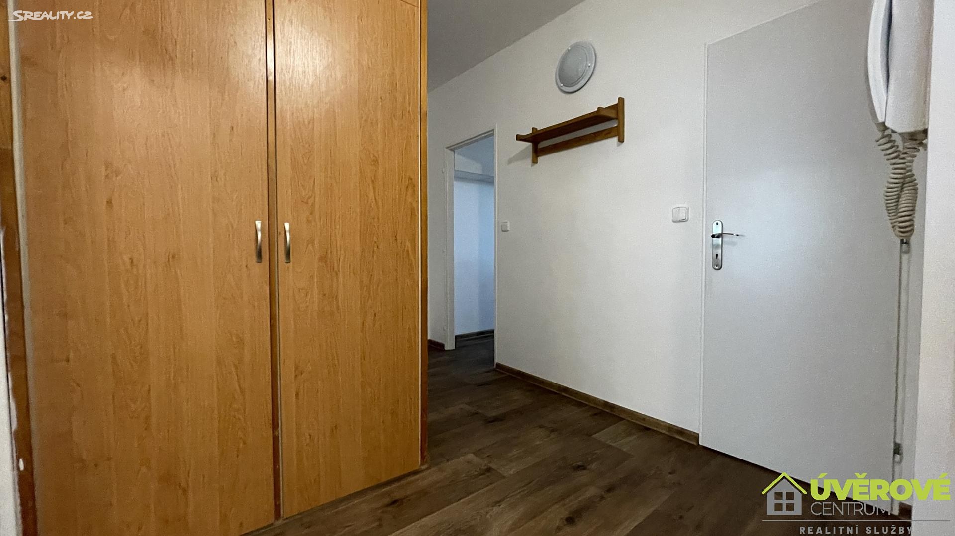 Pronájem bytu 2+1 59 m², Pod Zámkem, Valtice
