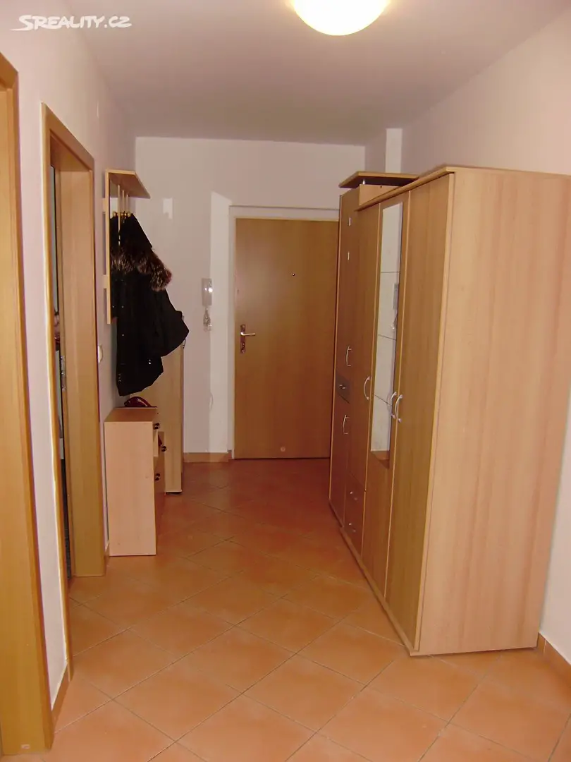 Pronájem bytu 2+kk 53 m², Kovanecká, Praha 9 - Libeň