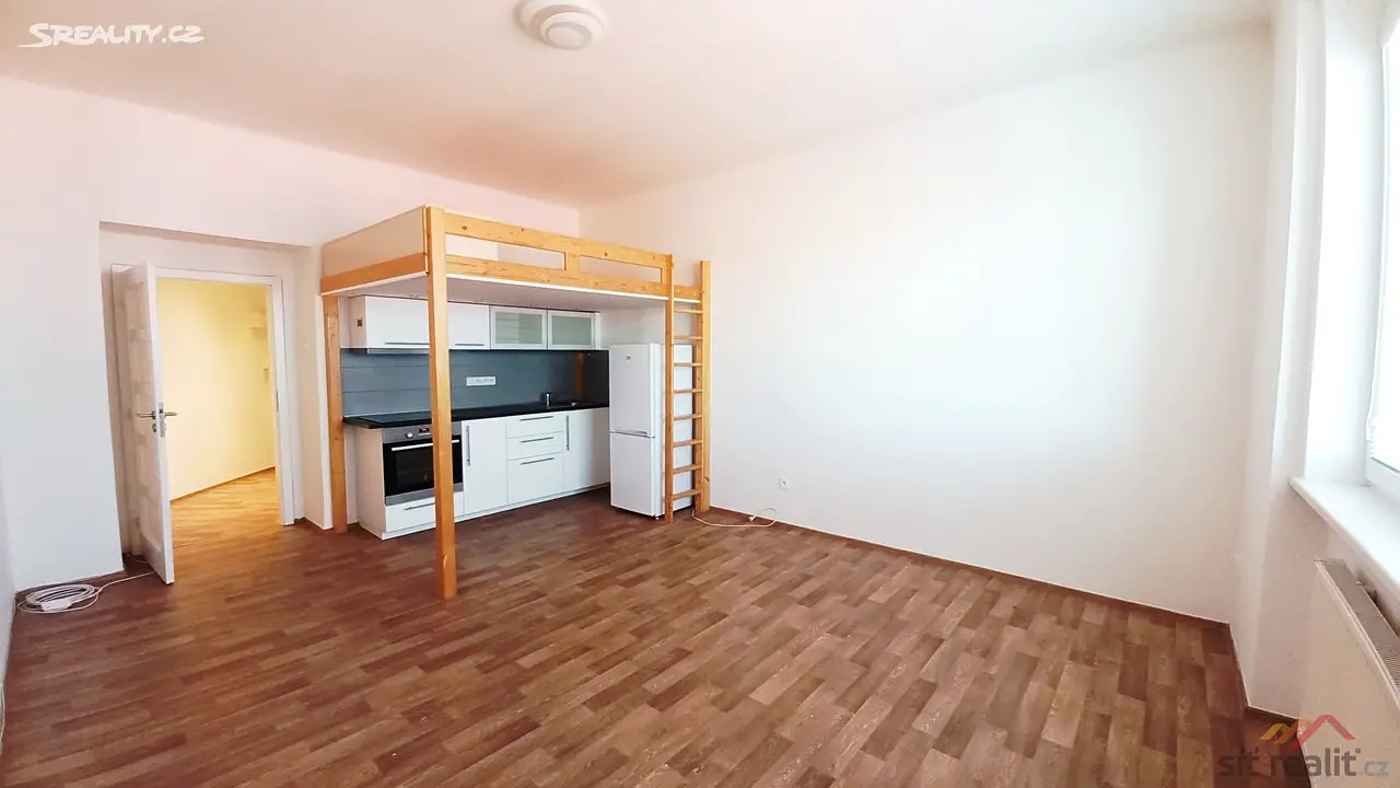 Prodej bytu 1+kk 32 m², V Horkách, Praha 4 - Nusle
