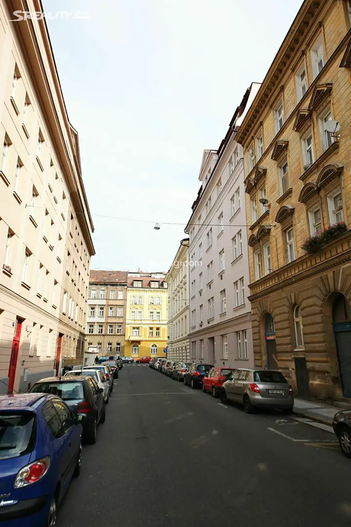 Prodej bytu 4+1 122 m², Na Celné, Praha 5 - Smíchov