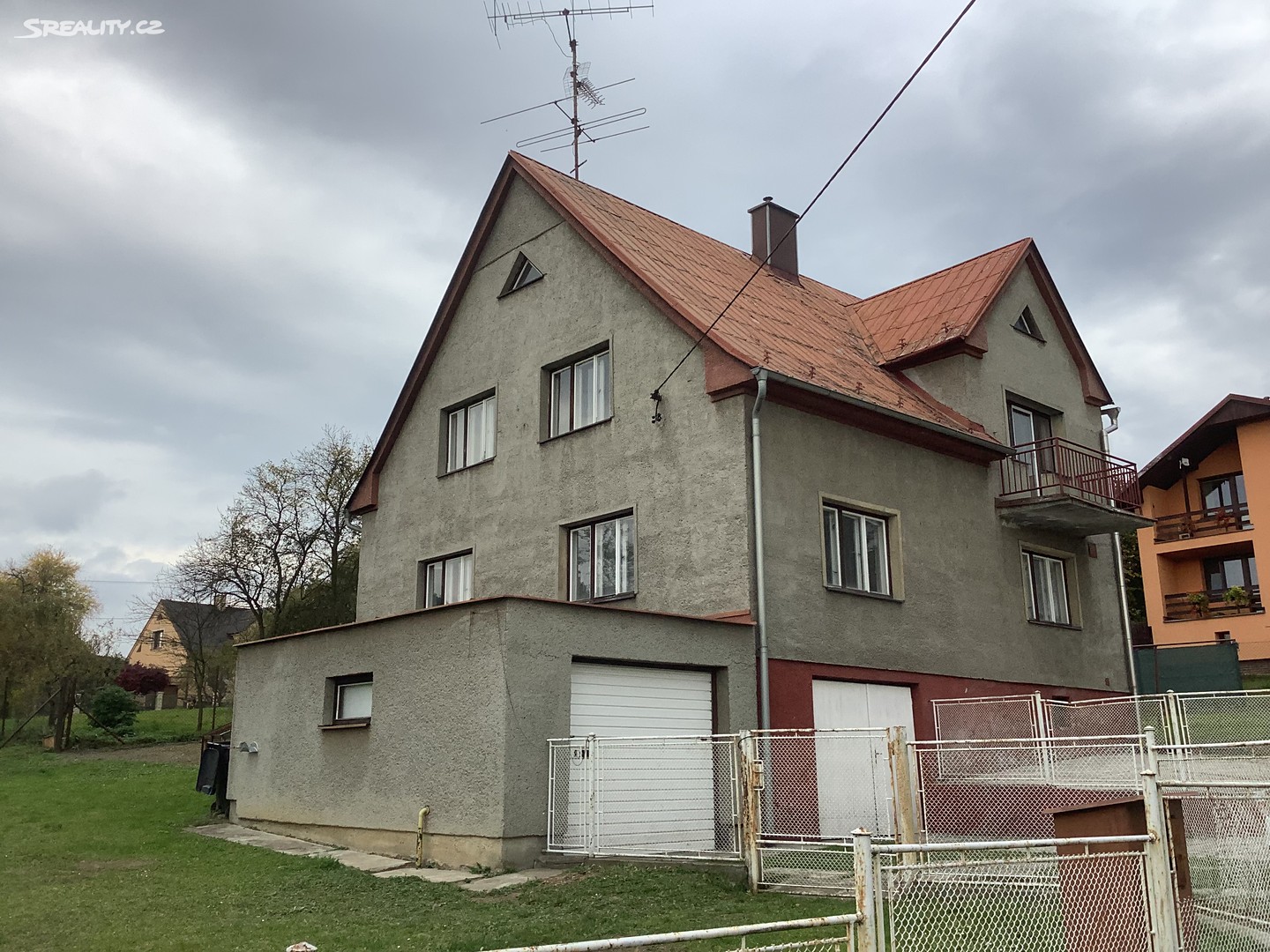 Prodej  rodinného domu 320 m², pozemek 950 m², Bruzovice, okres Frýdek-Místek