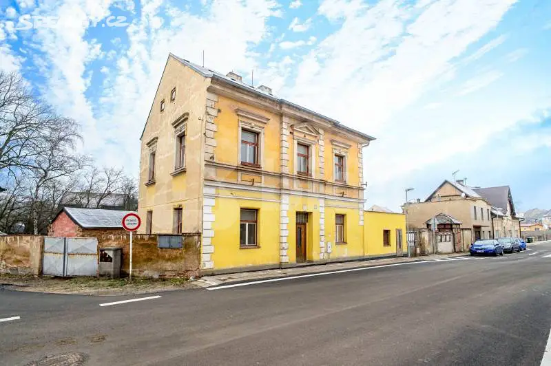 Prodej  rodinného domu 430 m², pozemek 472 m², Zabrušany - Želénky, okres Teplice