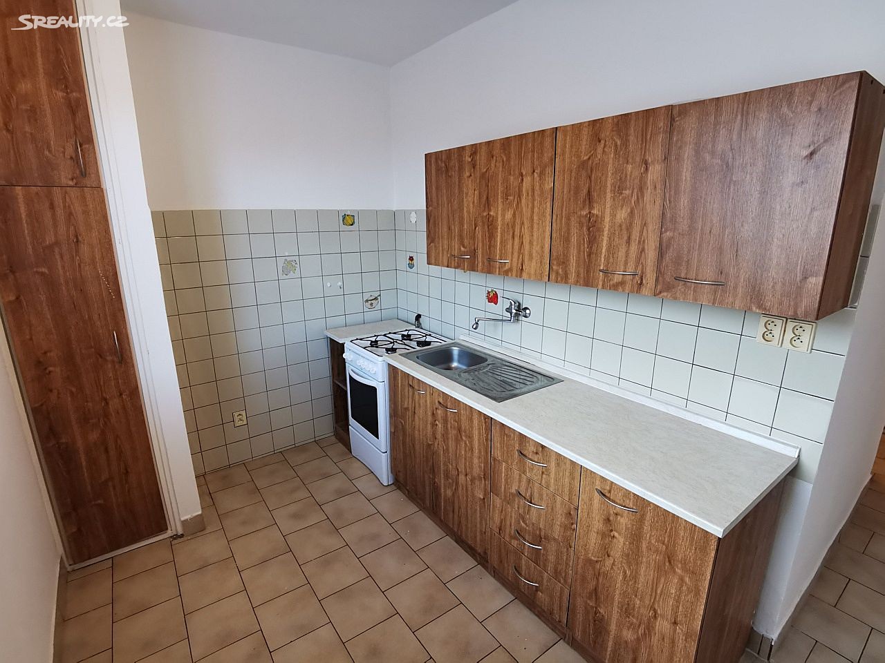 Pronájem bytu 1+1 38 m², Na Hrádku, Pardubice - Zelené Předměstí