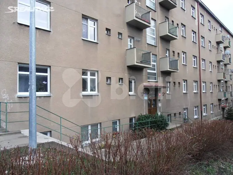 Pronájem bytu 1+1 25 m², Koněvova, Praha 3 - Žižkov
