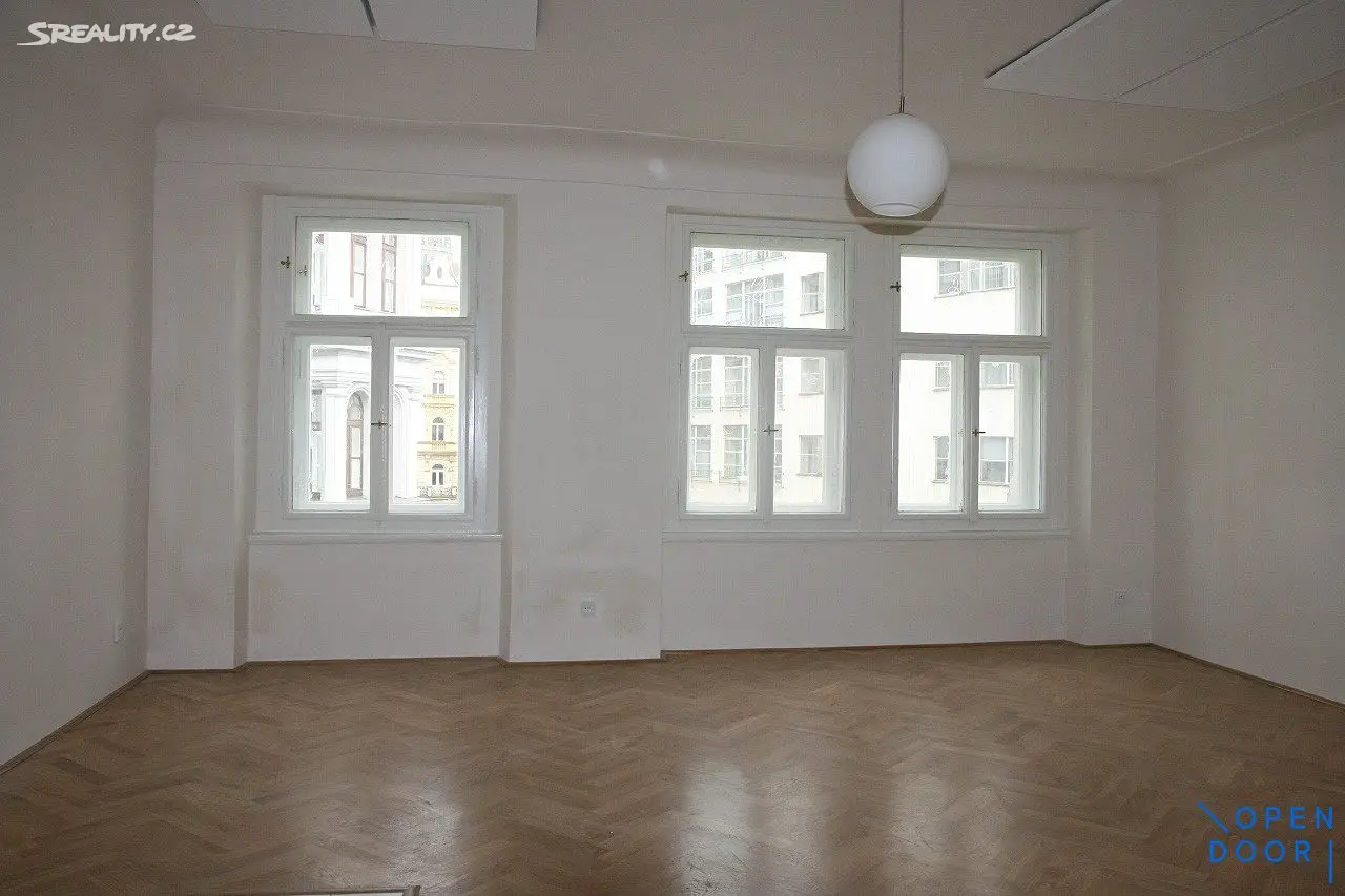 Pronájem bytu 1+kk 44 m², Vodičkova, Praha 1 - Nové Město