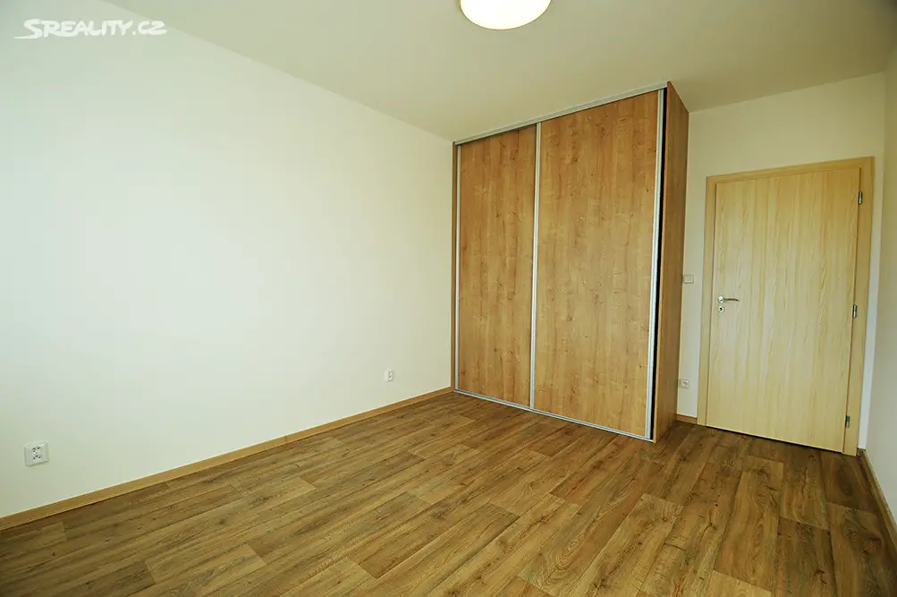 Pronájem bytu 2+kk 50 m², Lesní, Neslovice