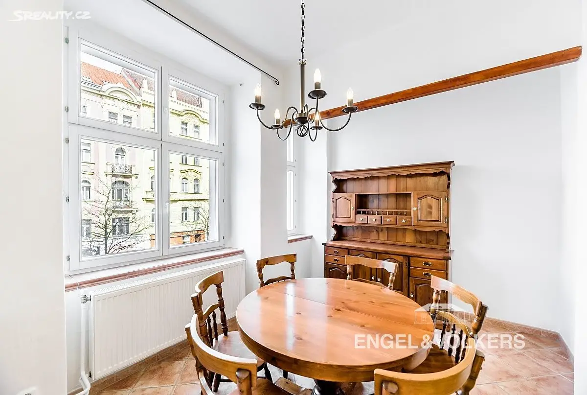 Pronájem bytu 4+1 134 m², Vinohradská, Praha 2 - Vinohrady