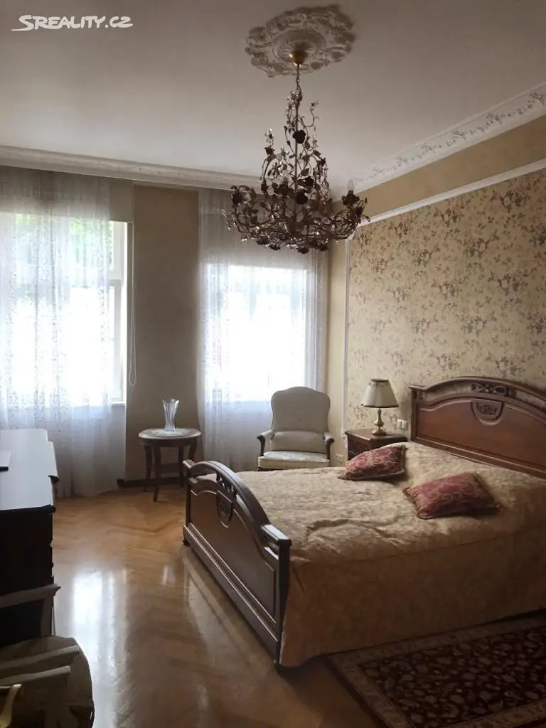 Prodej bytu 3+kk 127 m², Divadelní náměstí, Karlovy Vary