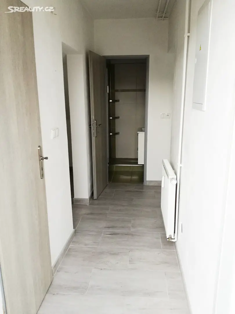 Pronájem bytu 1+kk 36 m², Náchod - Běloves, okres Náchod