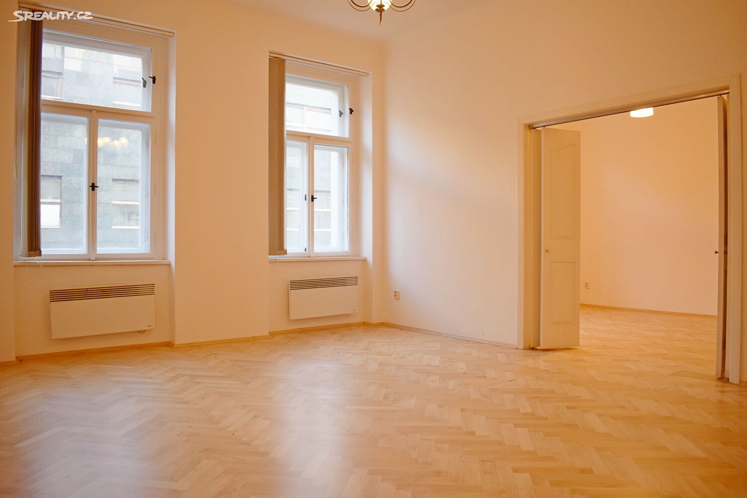 Pronájem bytu 2+kk 60 m², Římská, Praha 2 - Vinohrady
