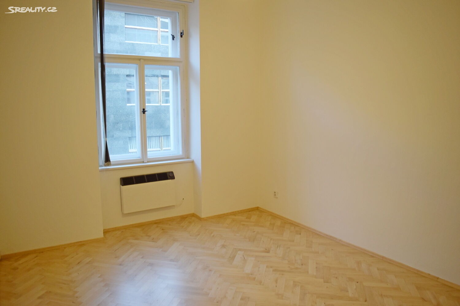 Pronájem bytu 2+kk 60 m², Římská, Praha 2 - Vinohrady