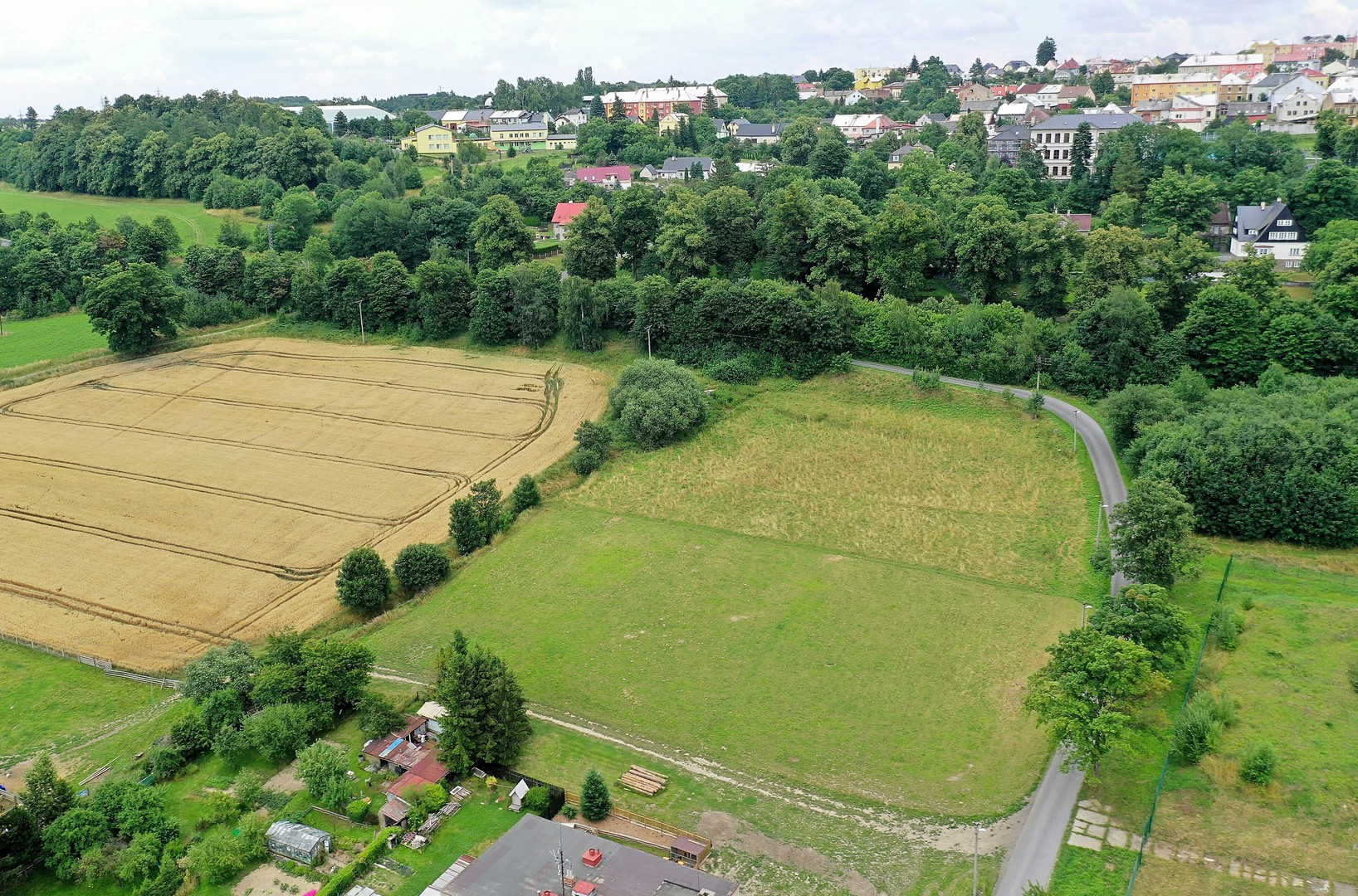 Prodej  stavebního pozemku 1 981 m², Horní Benešov, okres Bruntál
