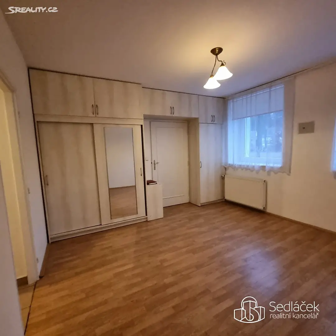 Pronájem bytu 1+1 32 m², Pod Parkem, Dalovice