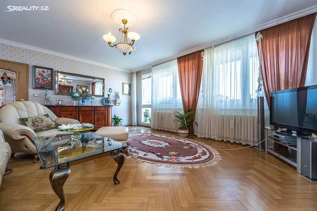Prodej bytu 3+1 87 m², Odlehlá, Praha 9 - Vysočany