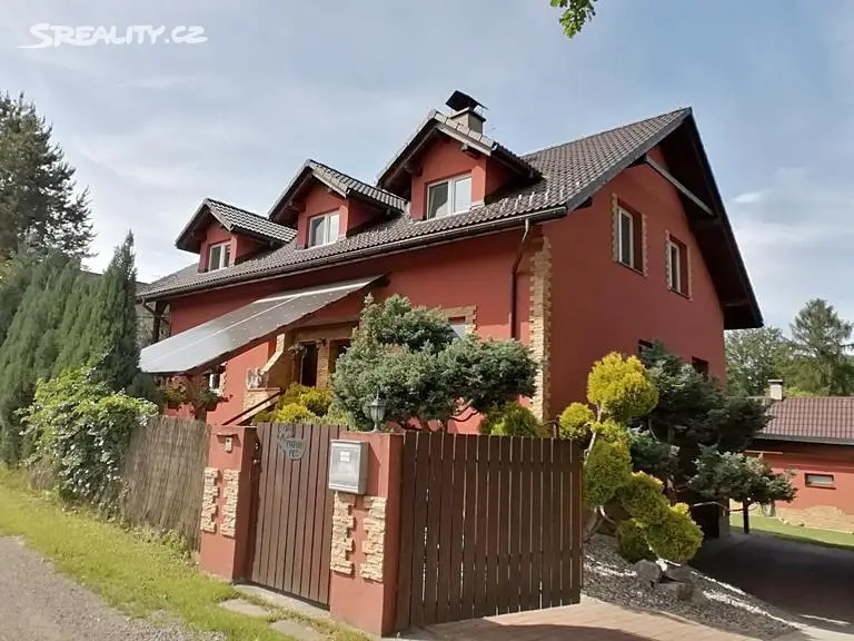 Prodej  vícegeneračního domu 278 m², pozemek 2 419 m², Lípová, Český Těšín - Mosty