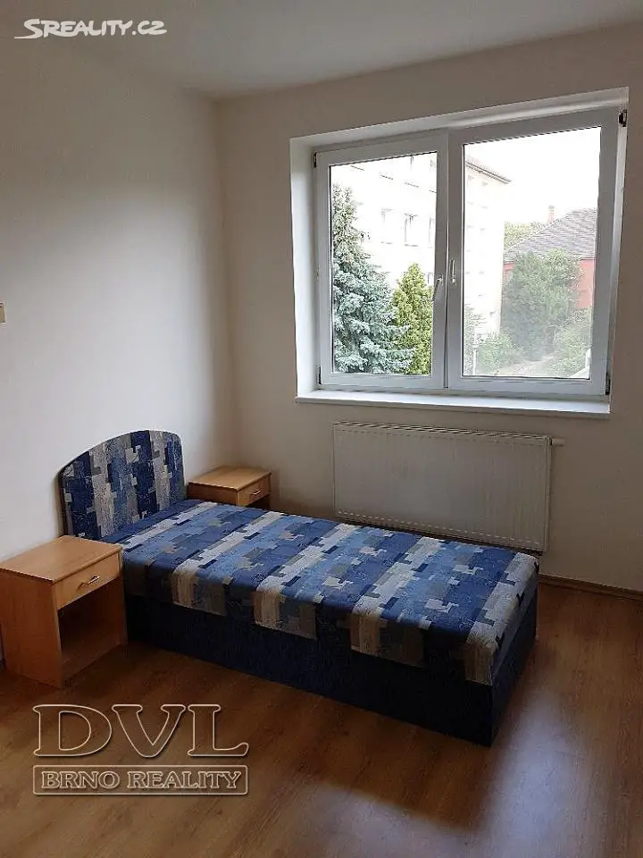 Pronájem bytu 1+1 30 m², Svatoplukova, Brno - Židenice