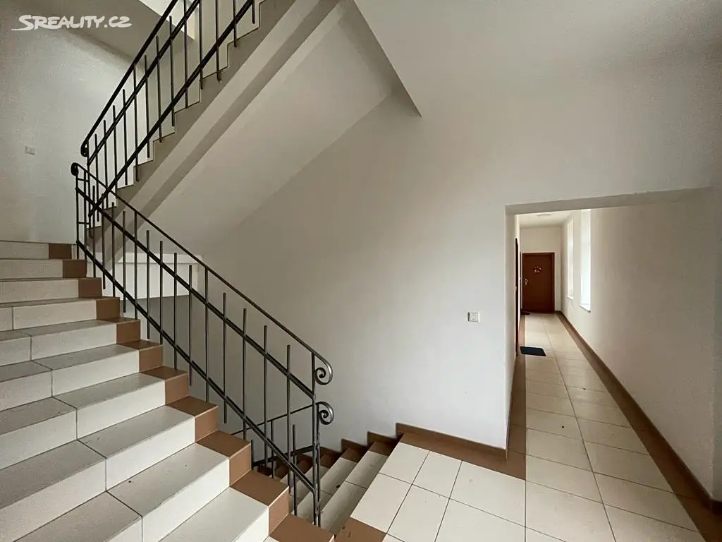 Pronájem bytu 1+kk 35 m², Kasárenská, Opava - Předměstí