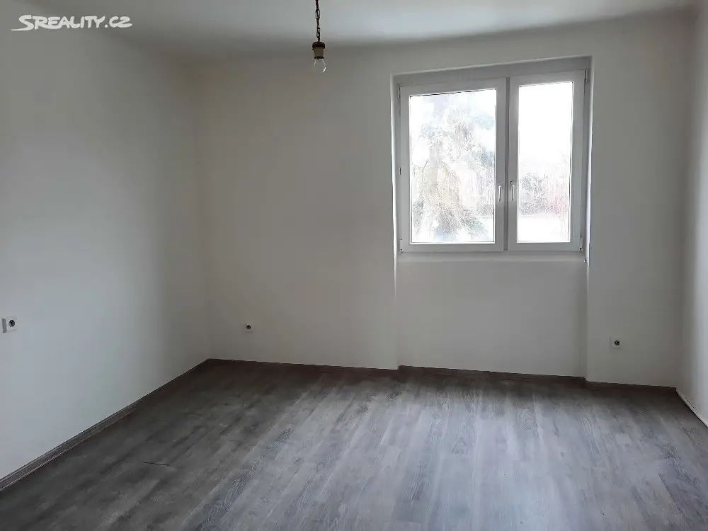 Pronájem bytu 2+1 62 m², Číčovice, okres Praha-západ