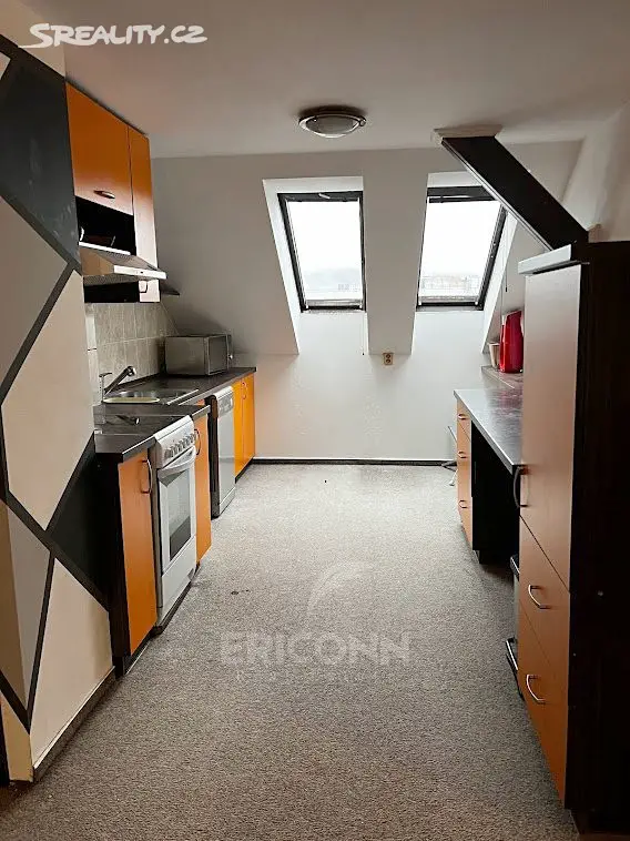 Pronájem bytu 2+kk 90 m² (Mezonet), V Alejích, Chomutov