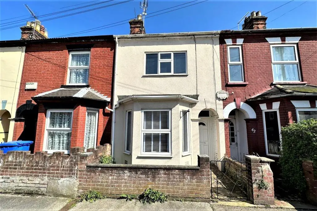 Renovated 3 Bed Victorian  Terraced Family Home