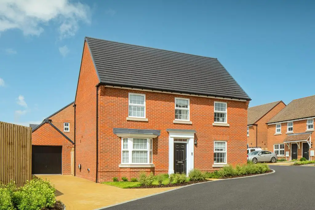 Outside view of the 4 bed Avondale at Wychwood...