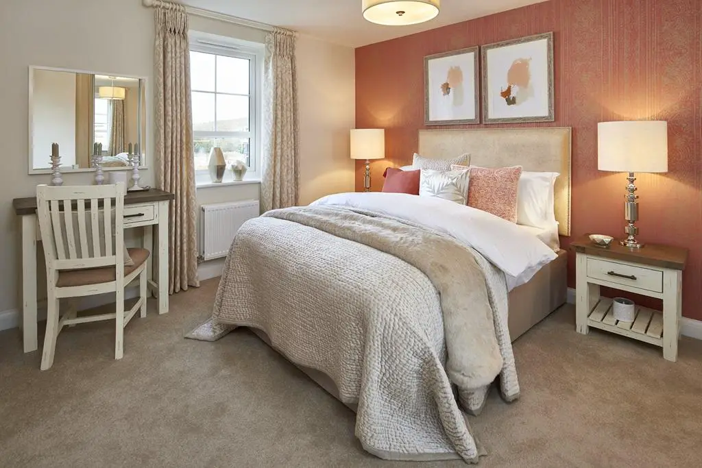 Further double bedroom in the Hemsworth 4...