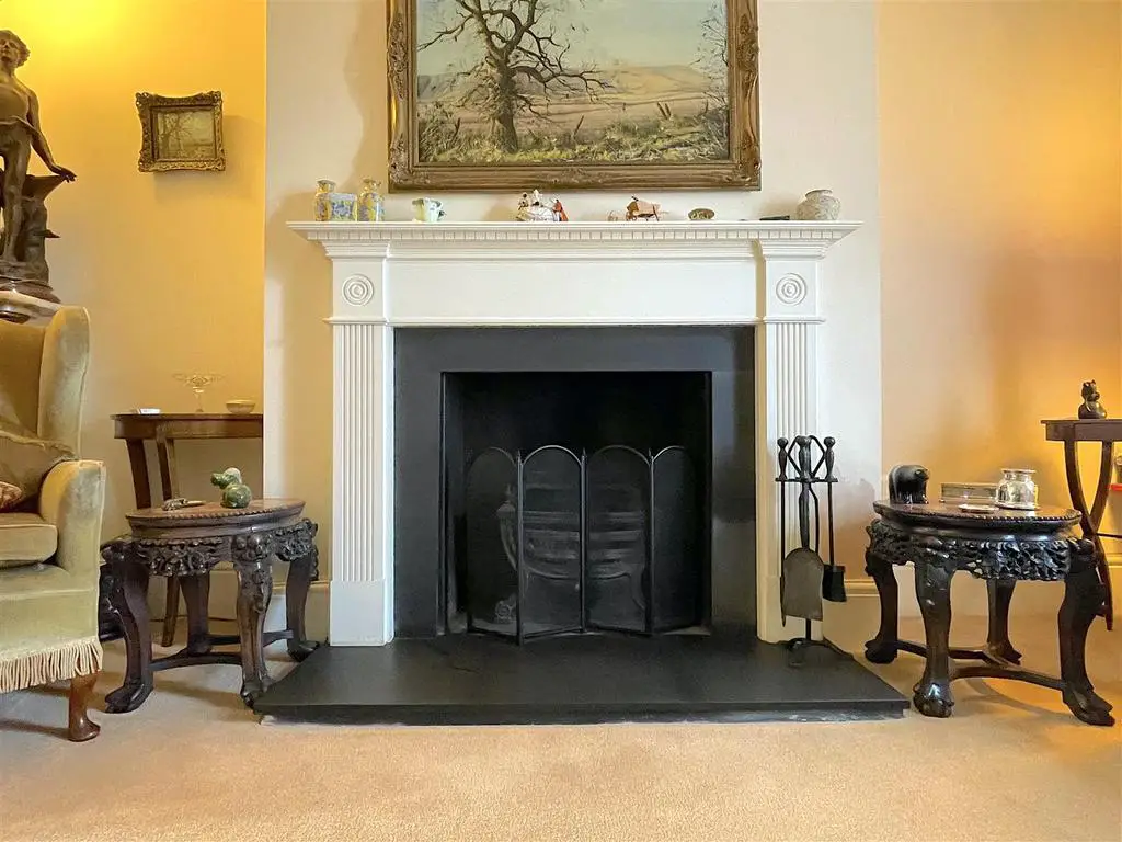 Living Room Fireplace (2).jpeg