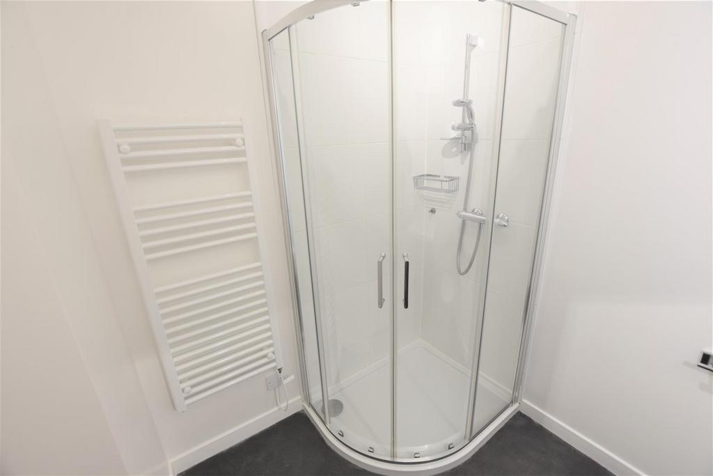 Shower room (2).jpg