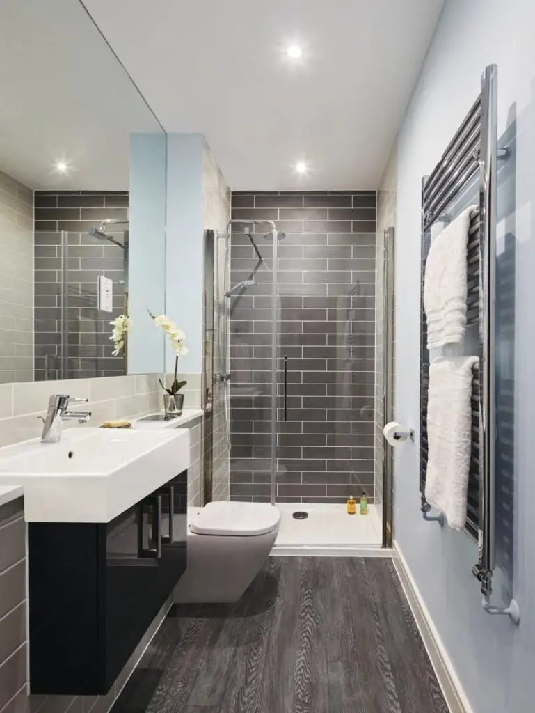 Showhome En Suite Example