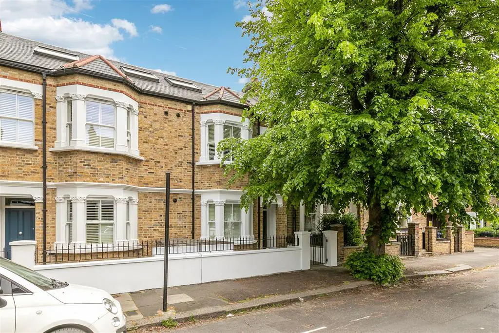 FOR SALE Beaumont Road, W4