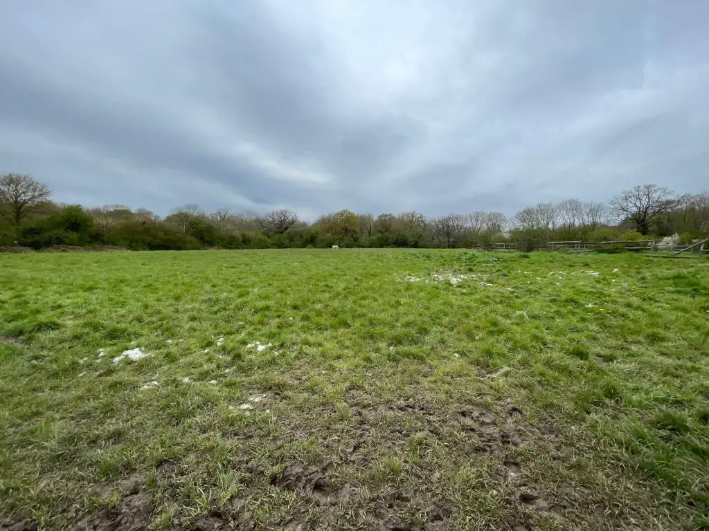 Aprrox 2 acres of land at Mays Lane Barnet