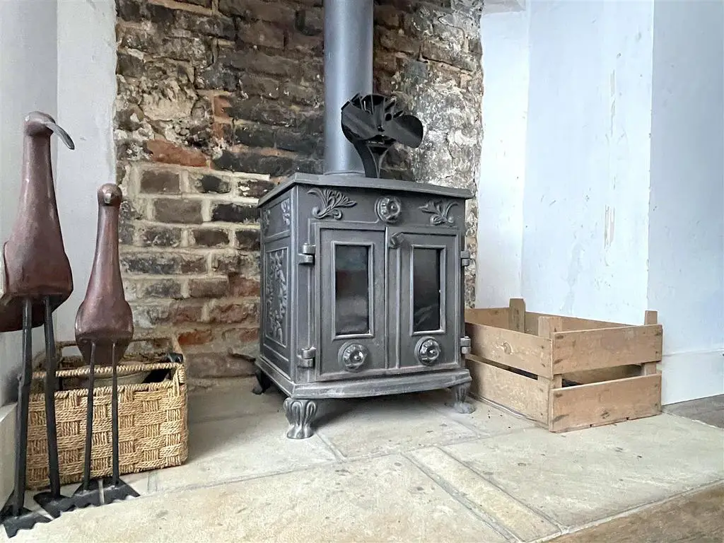Living Room Fireplace (1).jpeg