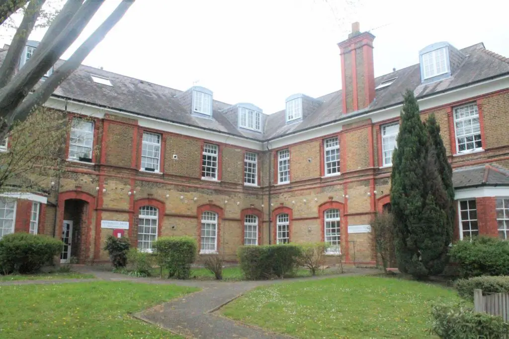Two Bed Apartment In sought after development