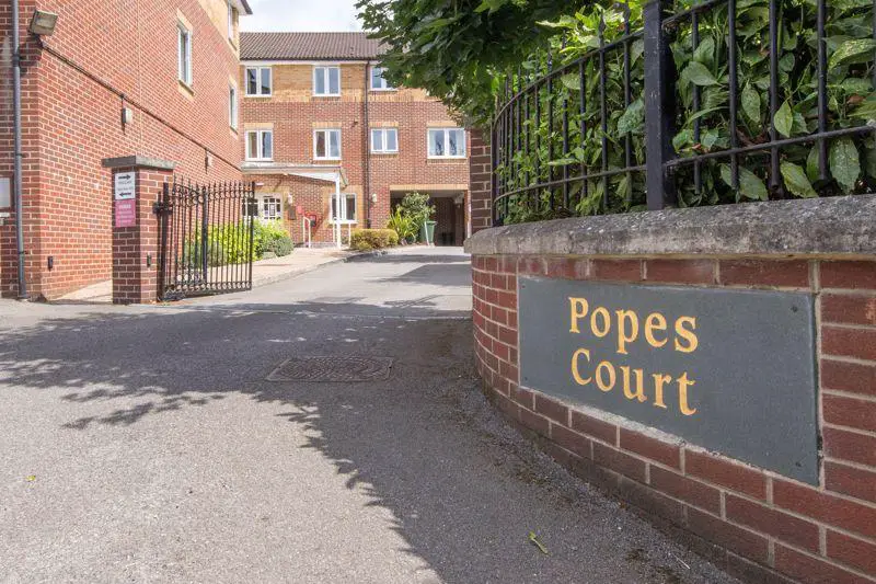 Popes Court