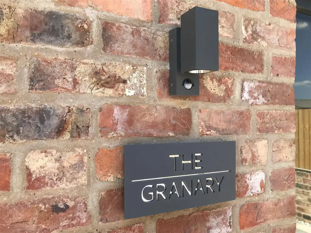 The Granary sign.jpg