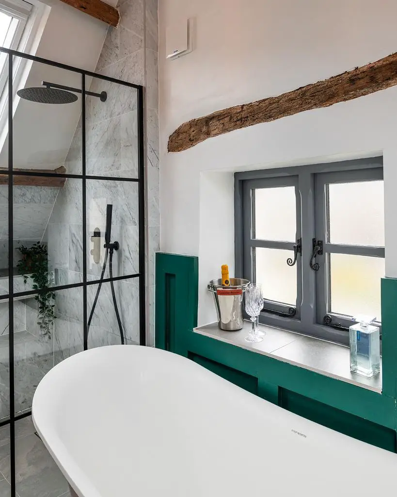 The Apple Loft, Strete, Dartmouth: Bathroom