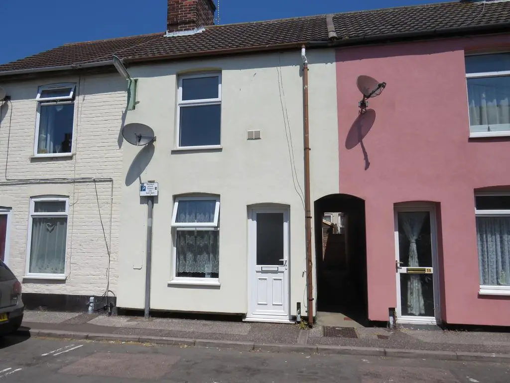 Two Bedroom Mid Terrace Property in the Heart of