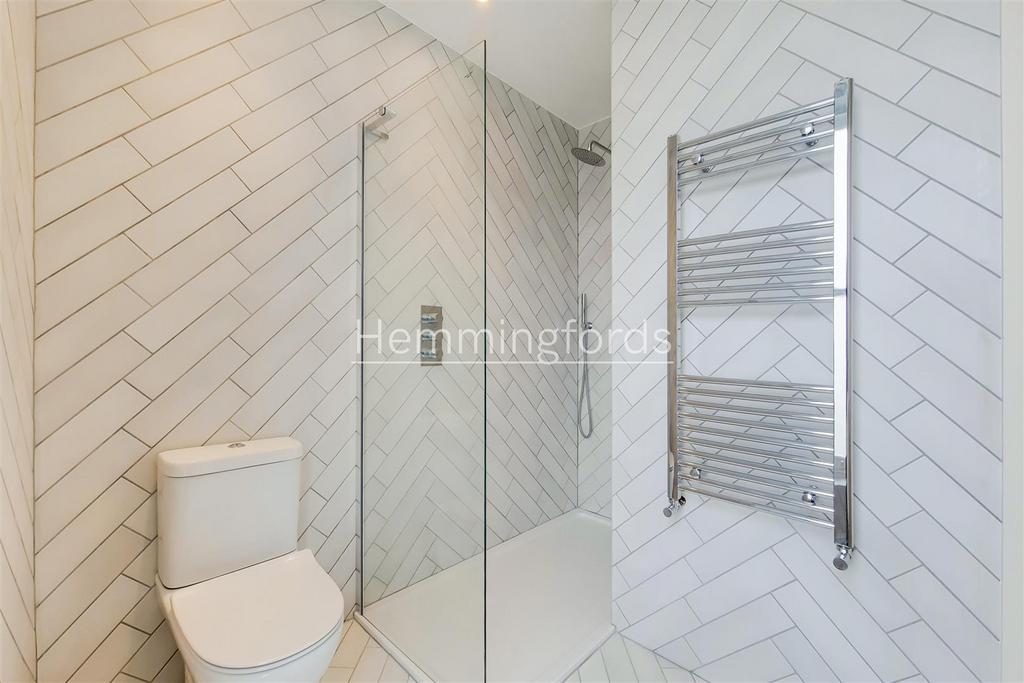 5 Shower Room 0.jpg