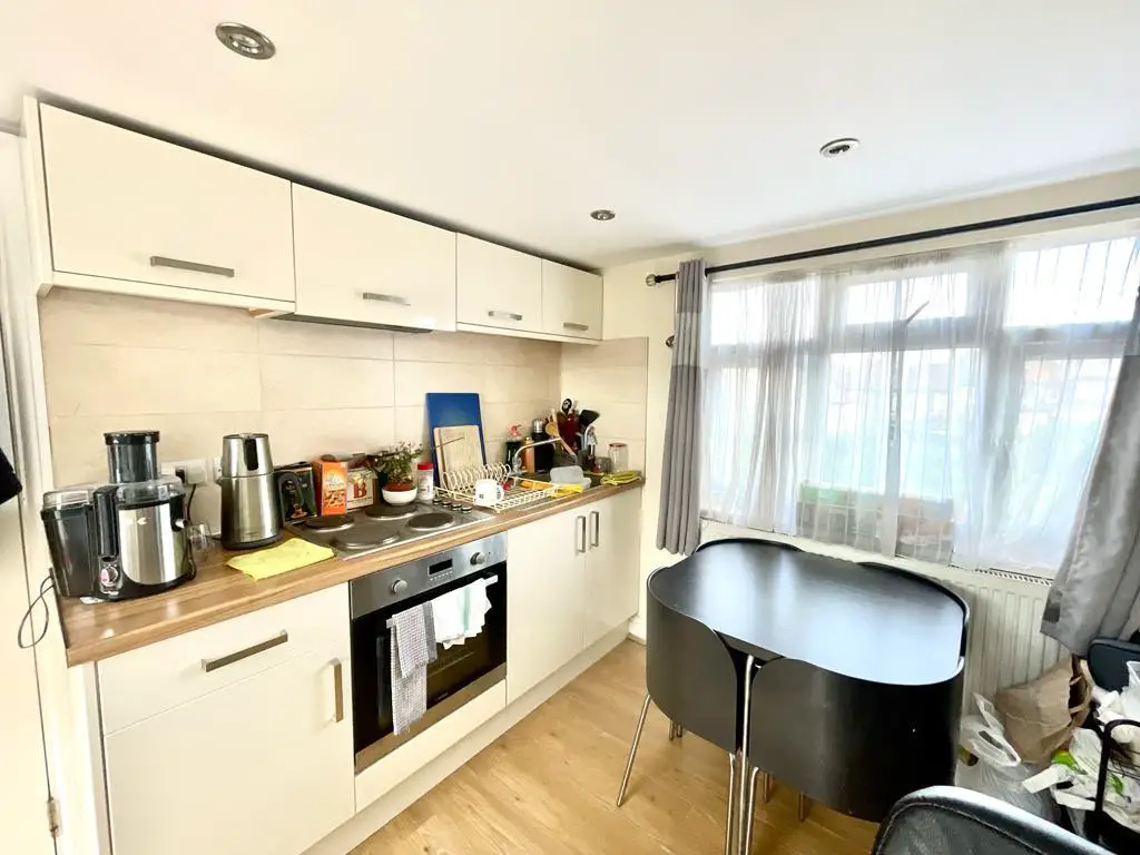 A beautifully presented top floor self contained