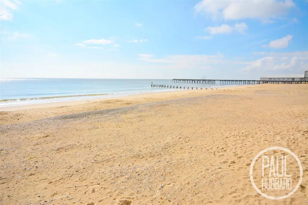 Award winning lowestoft beach.JPG