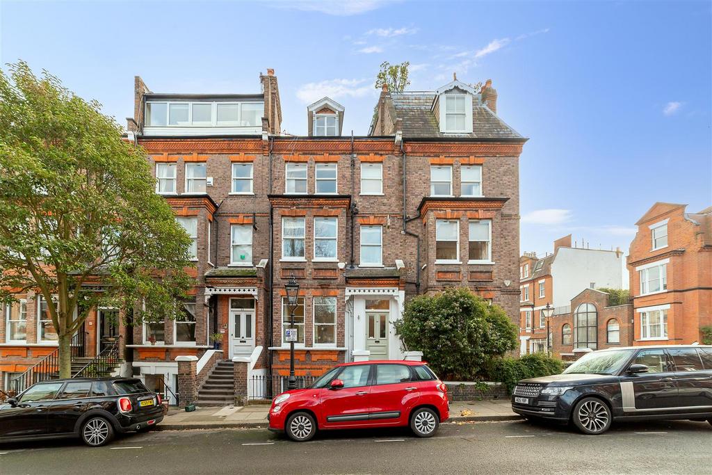 20a Willoughby Road NW3 8.jpg