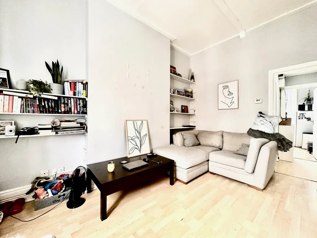 1 Bed Flat to let in Streatham
