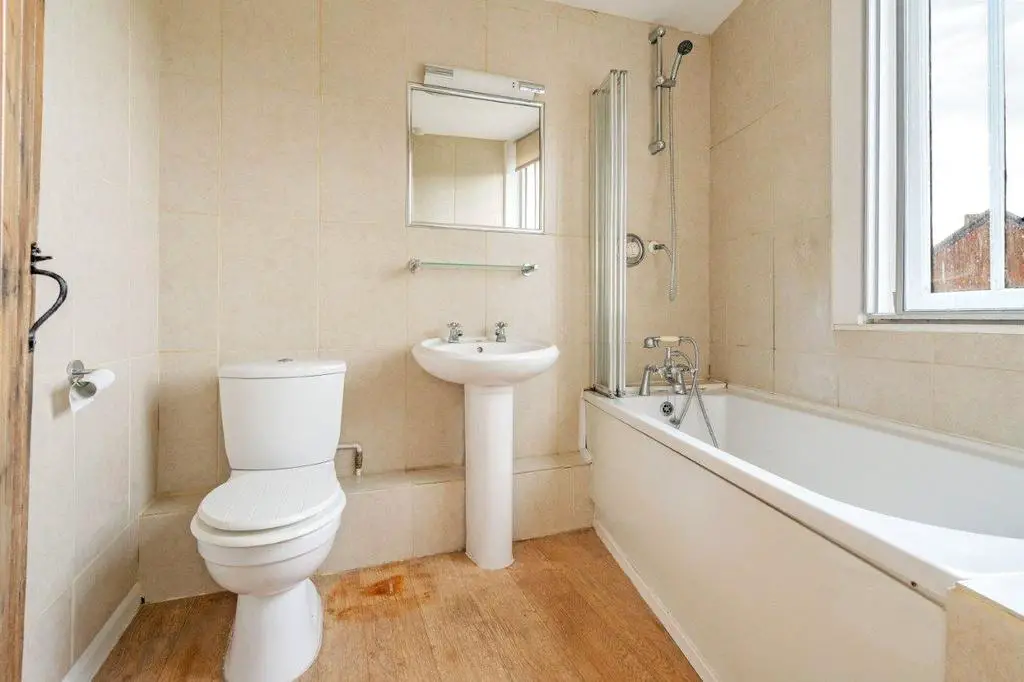 Ensuite Bathroom