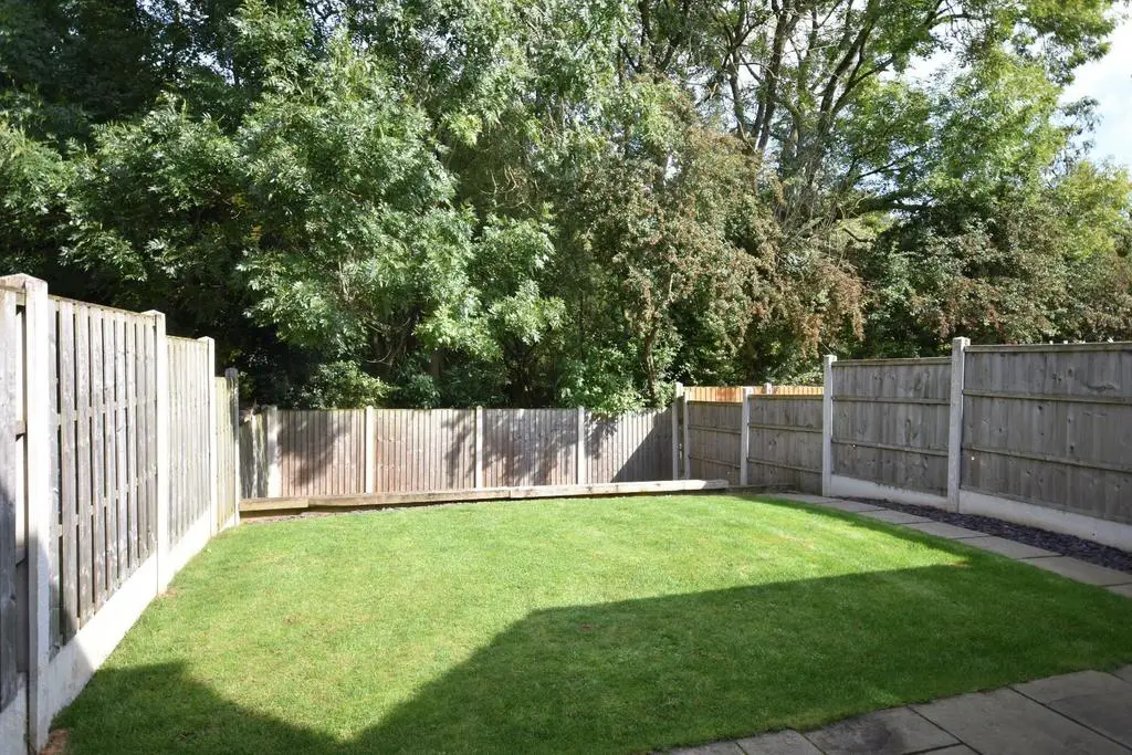 Rear garden 01.jpg