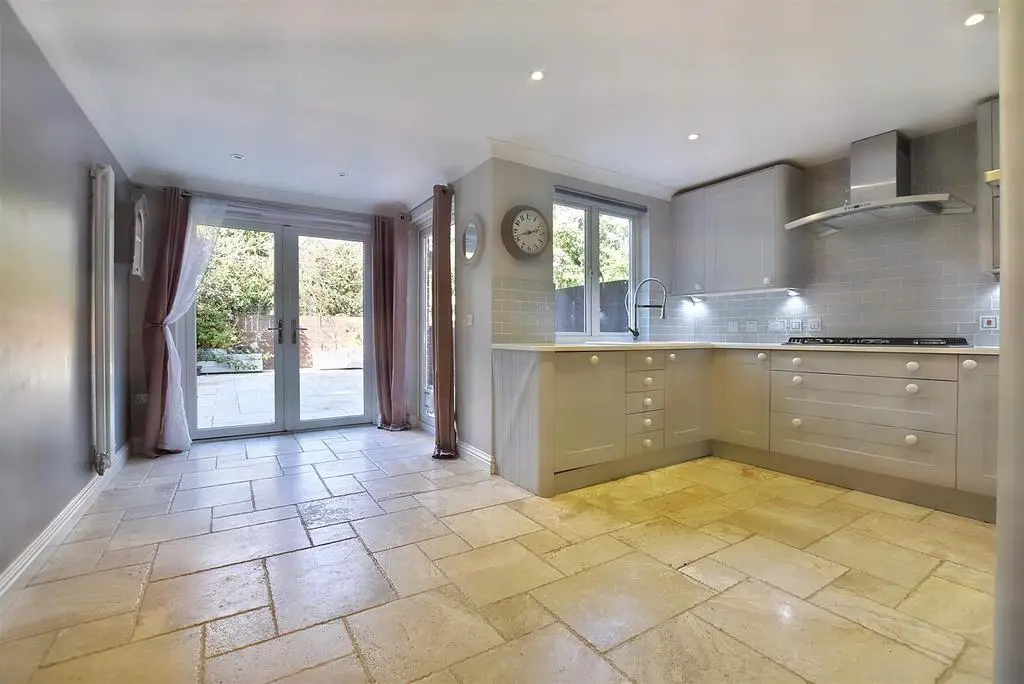 Kitchen Dining Room.JPG