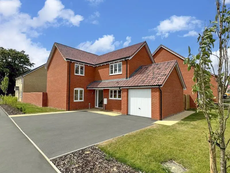 4 bed house style at Broadland Fields