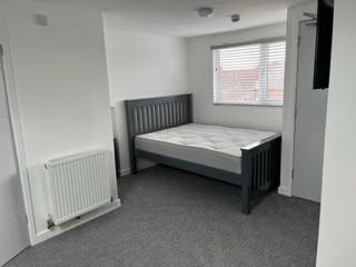 Penthouse studio £700 all bills included
