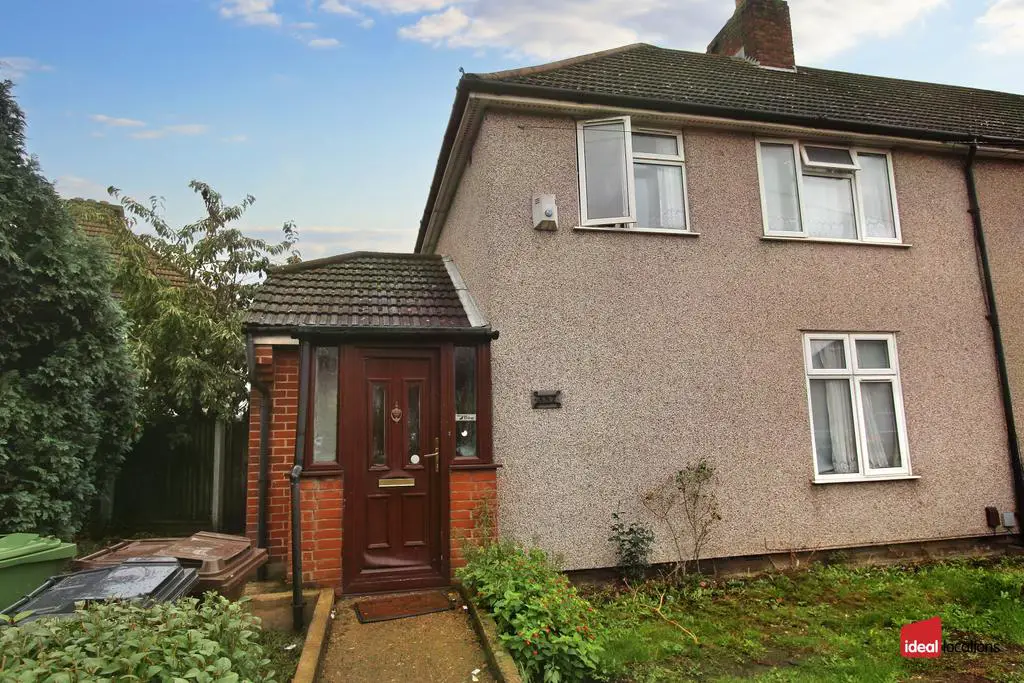 3 Bed End Terrace House